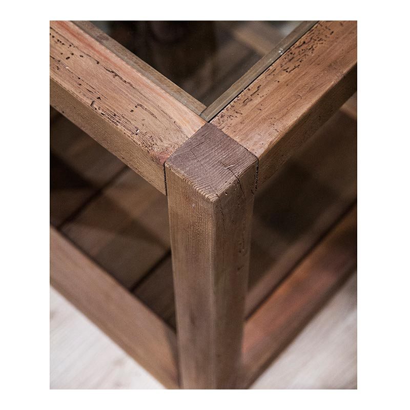 Τραπέζι Βοηθητικό Τετράγωνο Από Παλαιωμένο Ξύλο Πεύκου Με Γυάλινη Επιφάνεια Και Ράφι 60x60 Υ65